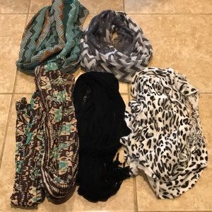 2 infinity scarves, 3 regular. Leopard, chevron